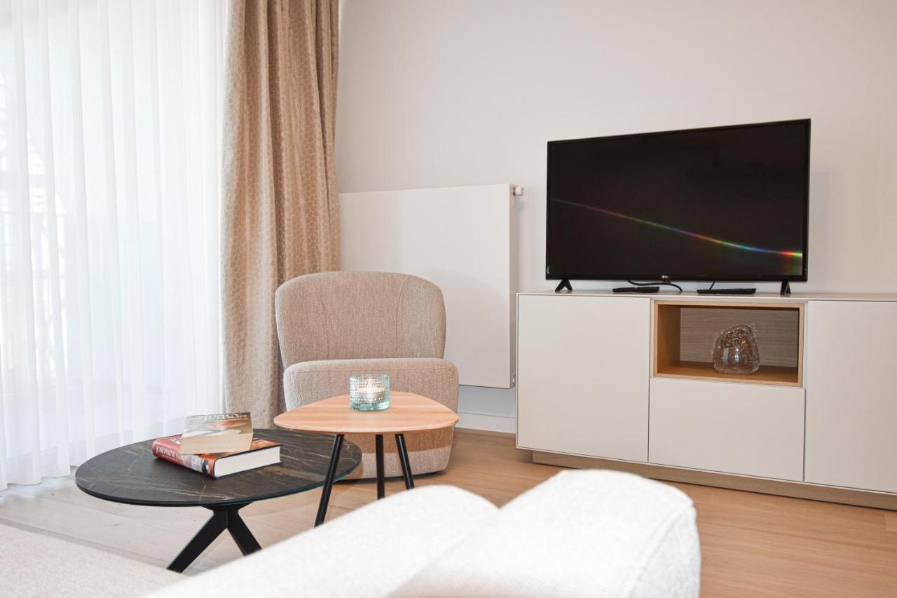 Crystal Residences - Luxurious Seaside Apartments Остенде Екстер'єр фото